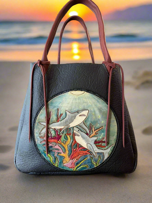 Jaws tote bag