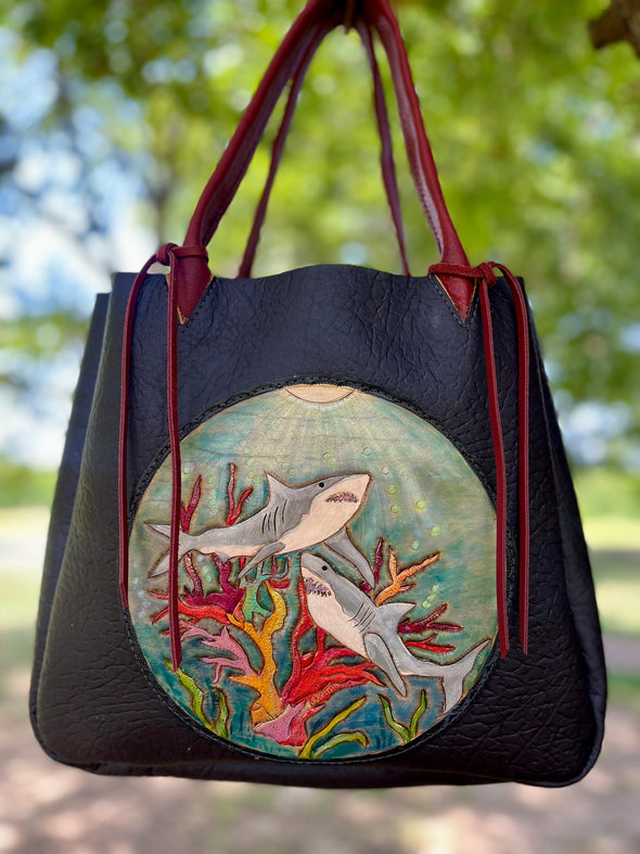 Jaws tote bag